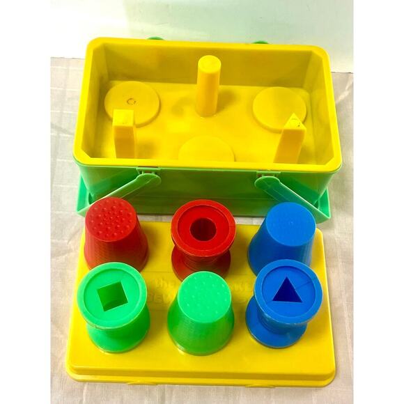 Vntg 1970s "The Sewing Basket" develop fine motor skills and shape recognition - Picture 3 of 5